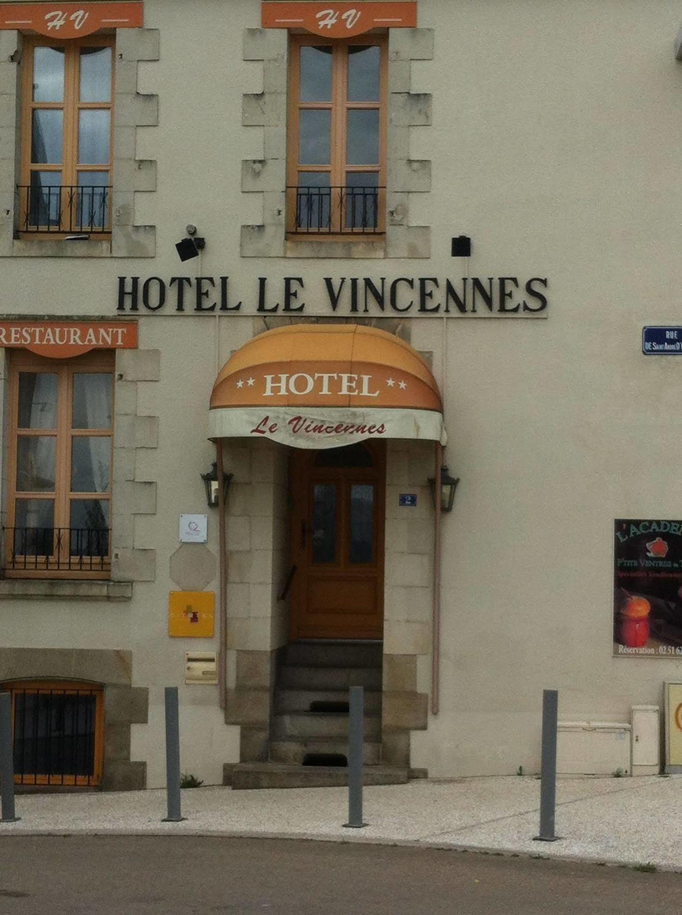 Les Pastels Hotel Ла Рош-сюр-Йон Екстериор снимка